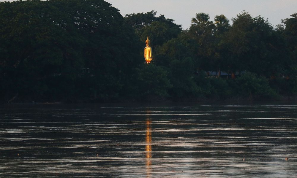 See the way of life along the Mekong River in Chiang Khan